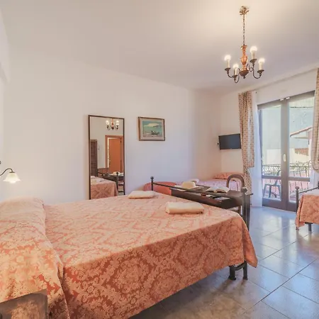 Lo Scirocco Hotell Fetovaia