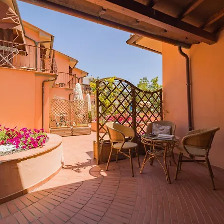 Lo Scirocco 3* Fetovaia