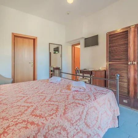 Lo Scirocco Hotell 3*