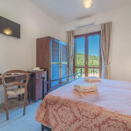 Lo Scirocco Hotel Fetovaia