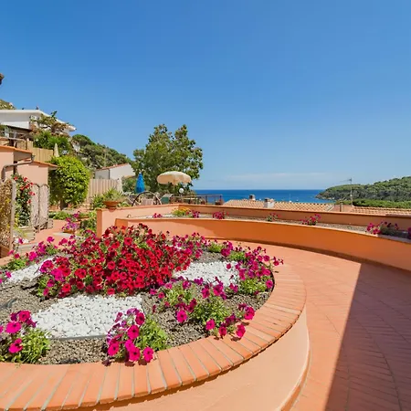 Hotell Lo Scirocco Fetovaia