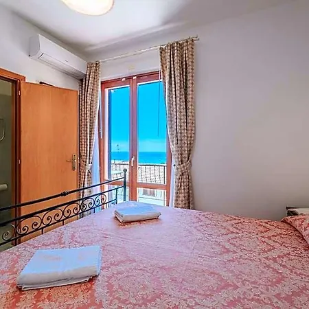 Hotel Lo Scirocco