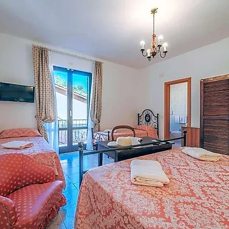 Lo Scirocco Hotel