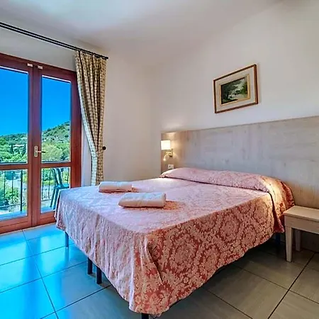 Hotel Lo Scirocco 3*