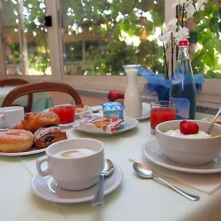 Lo Scirocco Hotel 3*