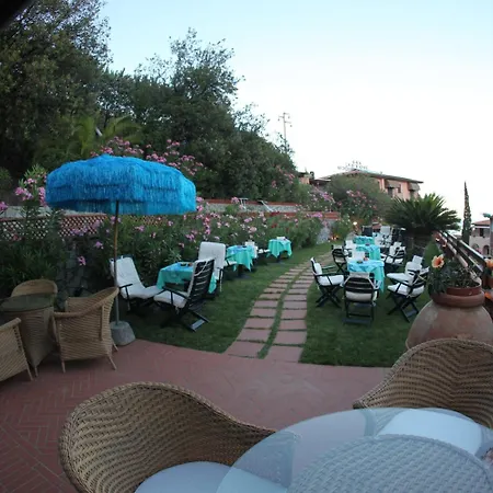 Hotel Lo Scirocco
