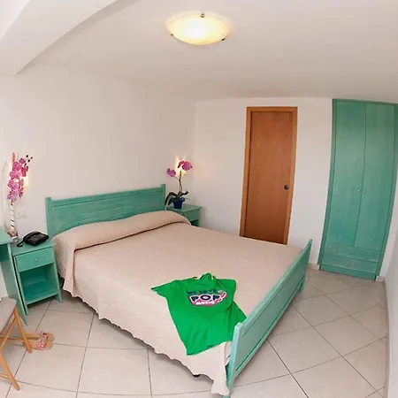 Hotel Lo Scirocco